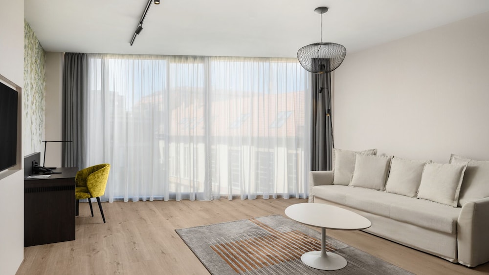 Art Hotel Szeged 41/73