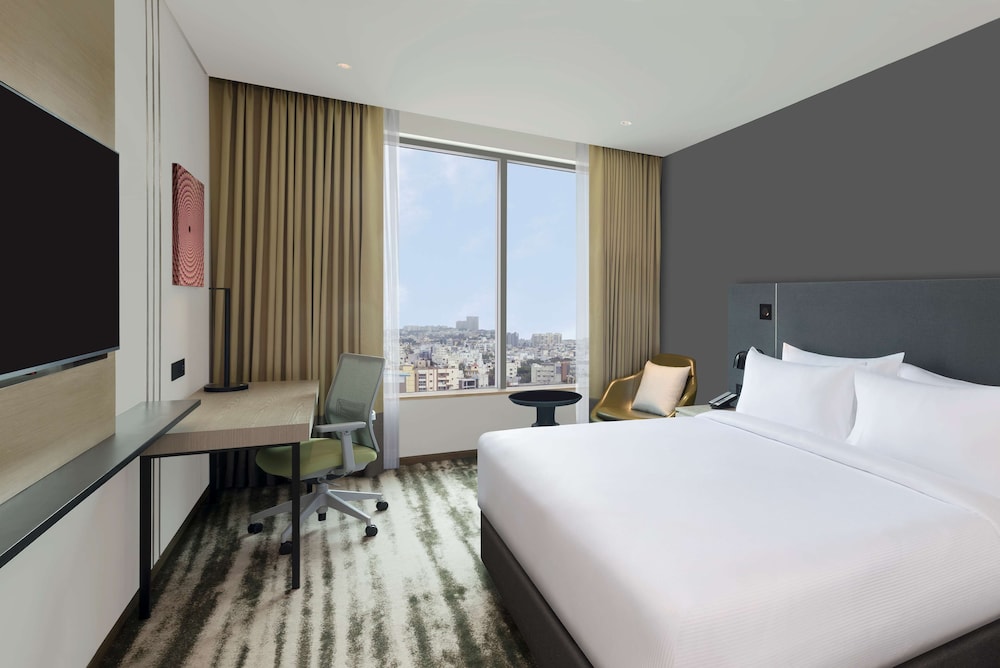 Deluxe, Twin Beds, King Bed, Laundry