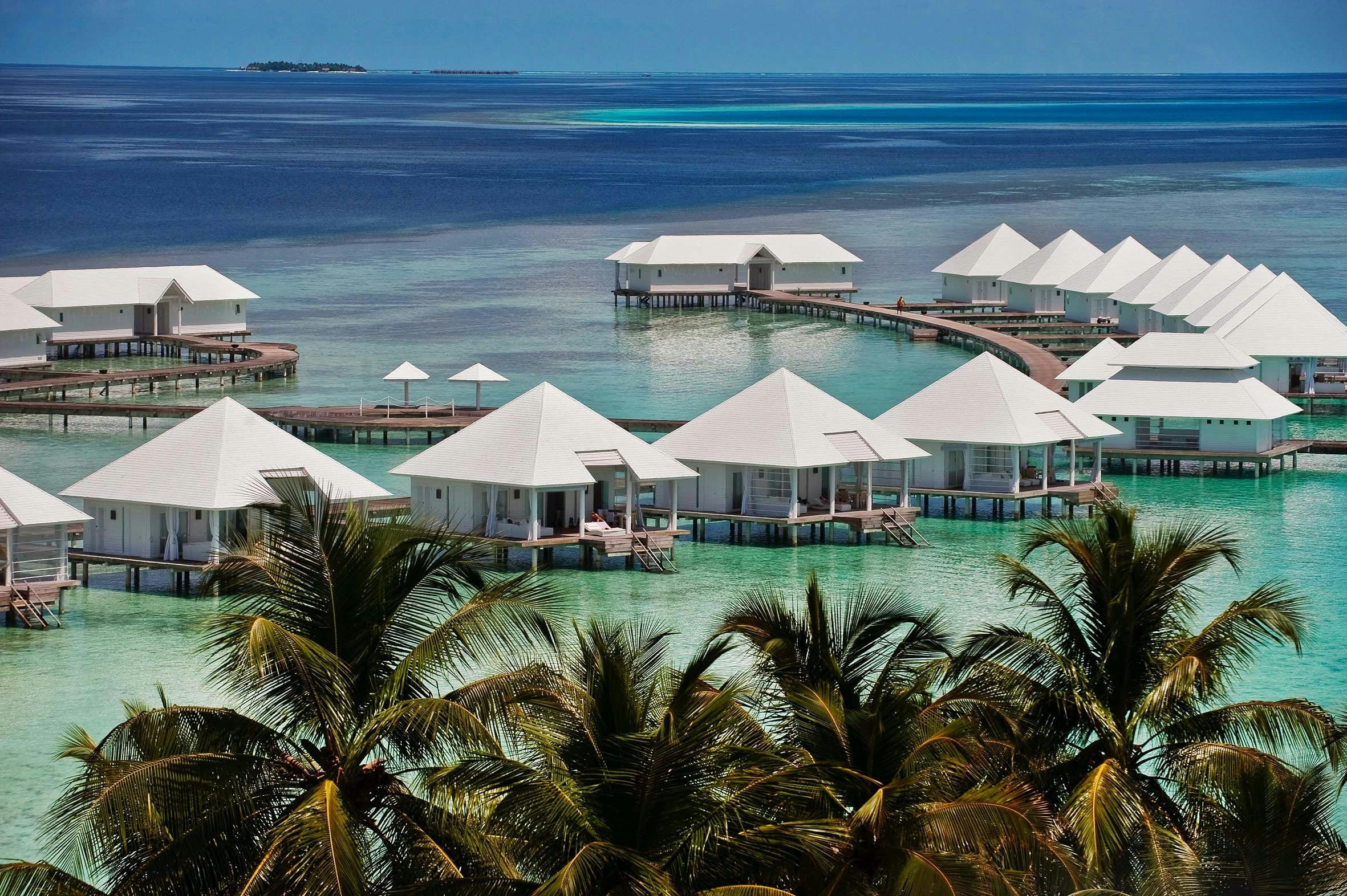 Diamonds Athuruga Maldives Resort and SPA 42/44
