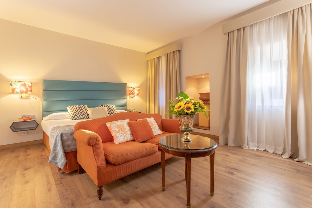 Izan Trujillo Hotel 49/73