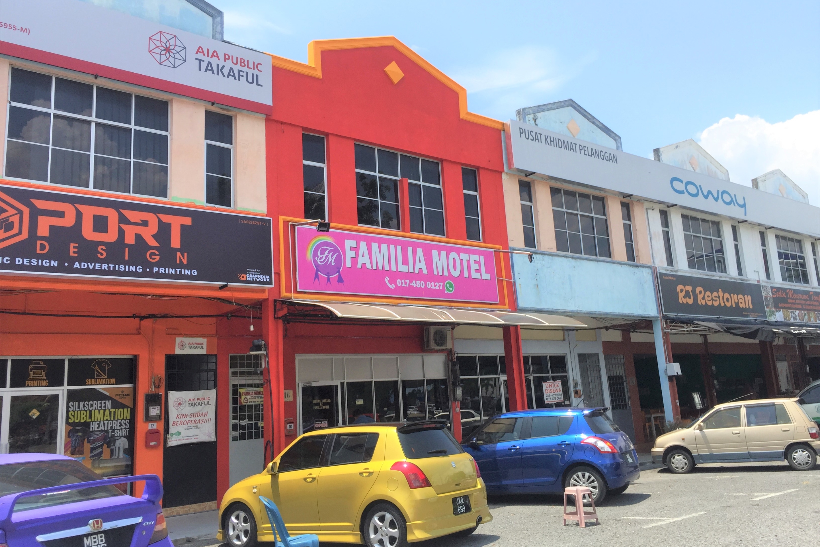 OYO 89982 Familia Motel 24/26