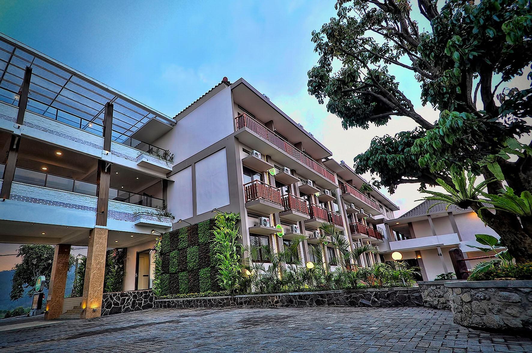 Spencer Green Hotel 10/40