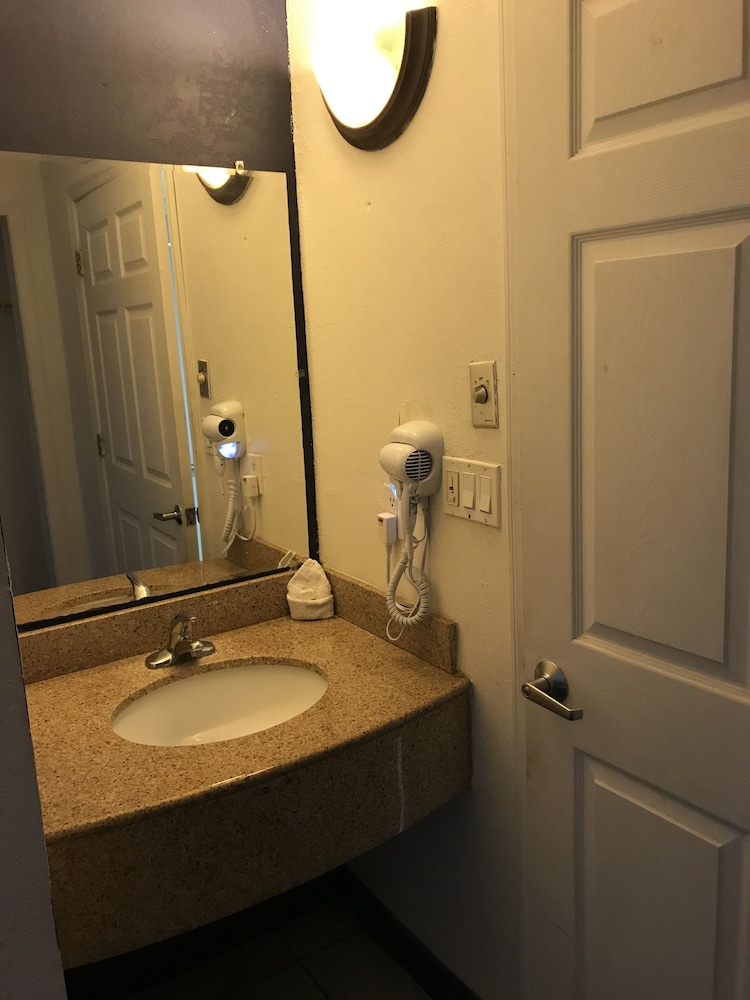 Superlodge Atlantic City/Absecon 47/47