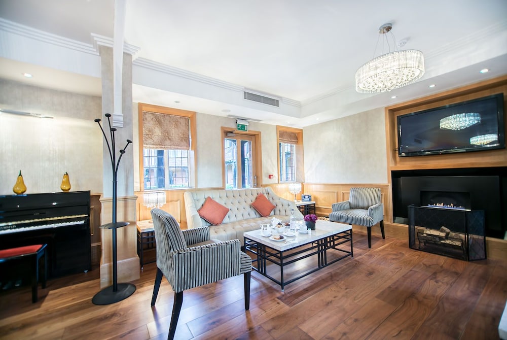 The Pillar Hotel London 36/61