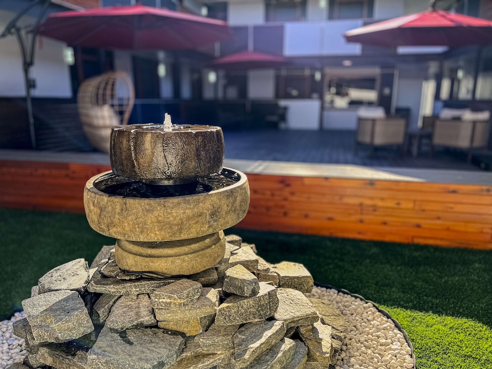 The New 401 Inn 45/50
