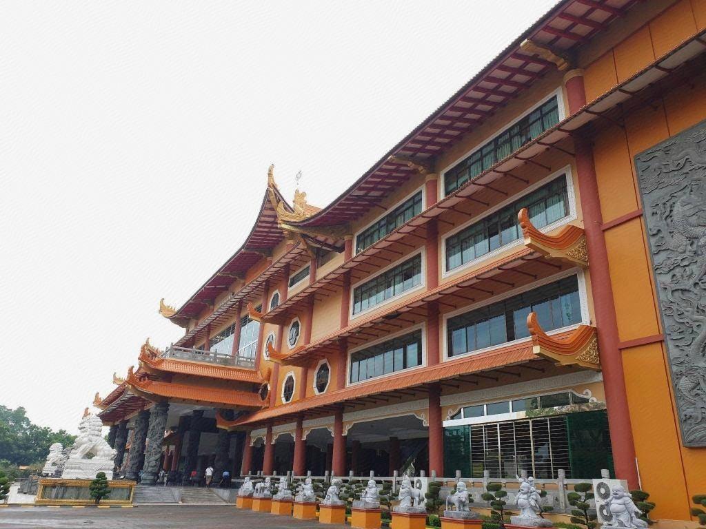Super OYO 3150 Theodore Homestay in MEDAN