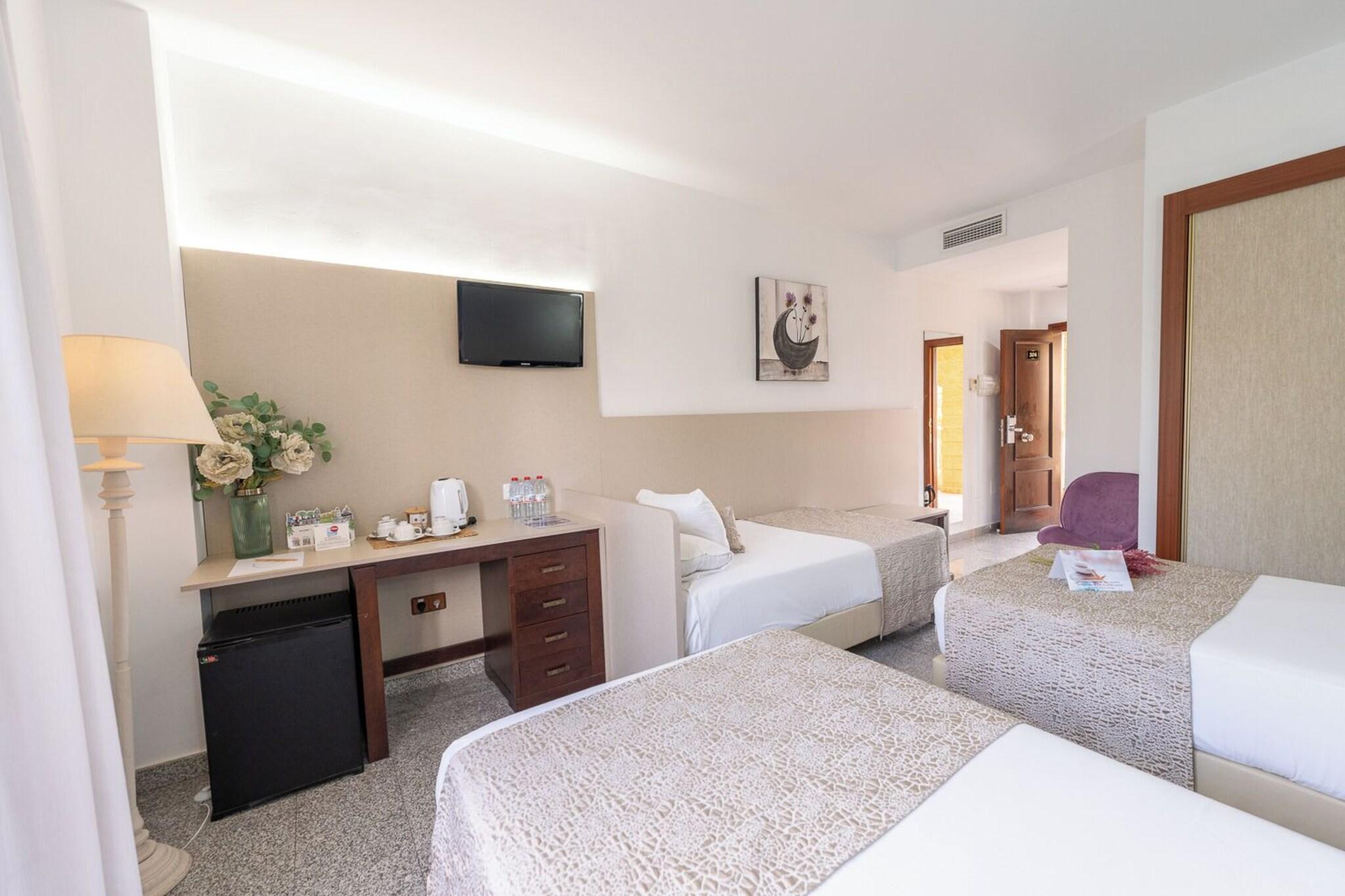 غرفة قياسية ثلاثية، Hotel Plaza del Castillo 4/5