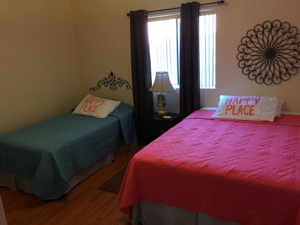 Glendale Apartment Rental by Owner 10/58