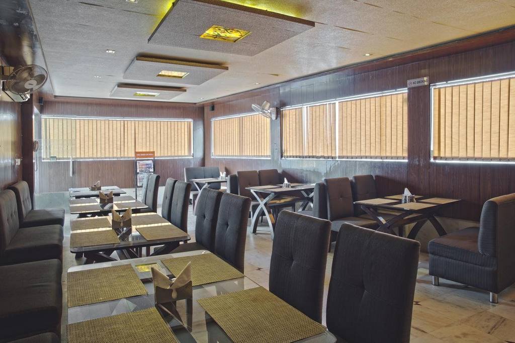 Hotel Krishna 30/32