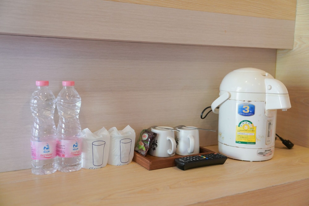 Tok Little Hut 26/47