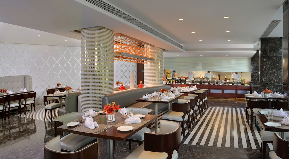 Fortune Park Sishmo Gautam Nagar 30/49