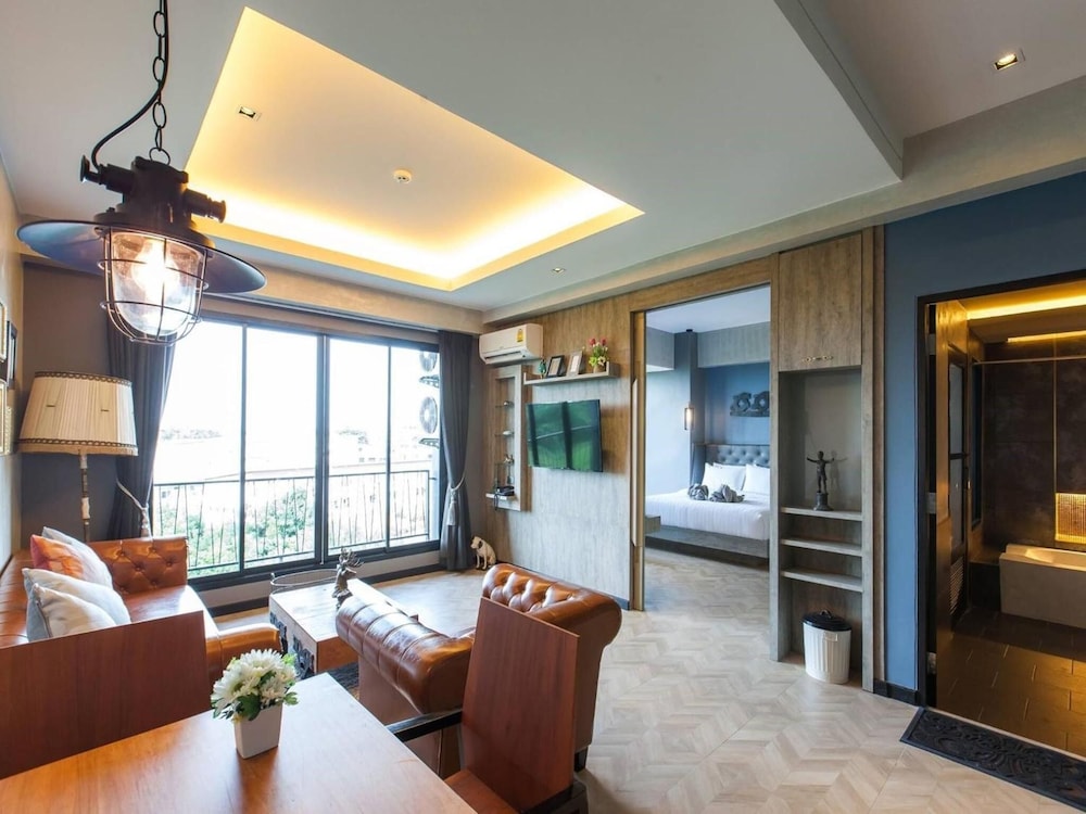 Loftmania Boutique Hotel 53/72