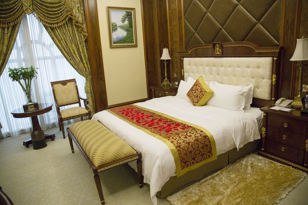 Gladden Hotel Jiangmen 27/61
