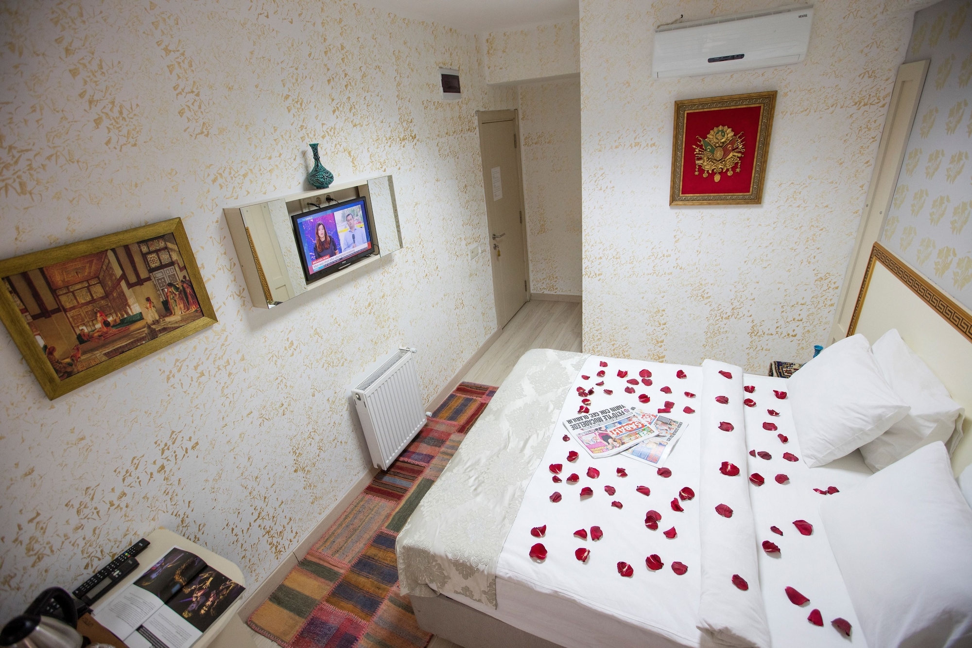 1 BEDROOM, STANDARD, SINGLE, CITY VIEW