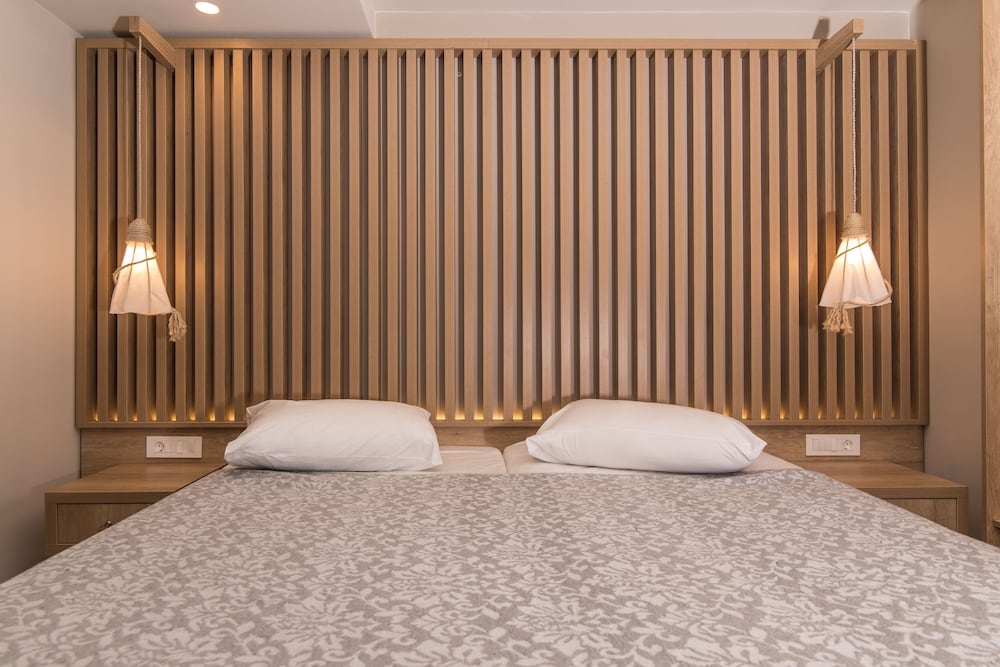 LUXURY, DOUBLE BED