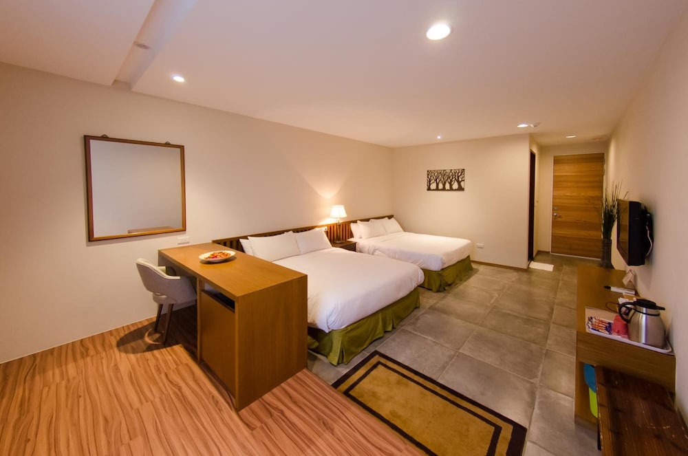 Palm Tree Hotel 19/37