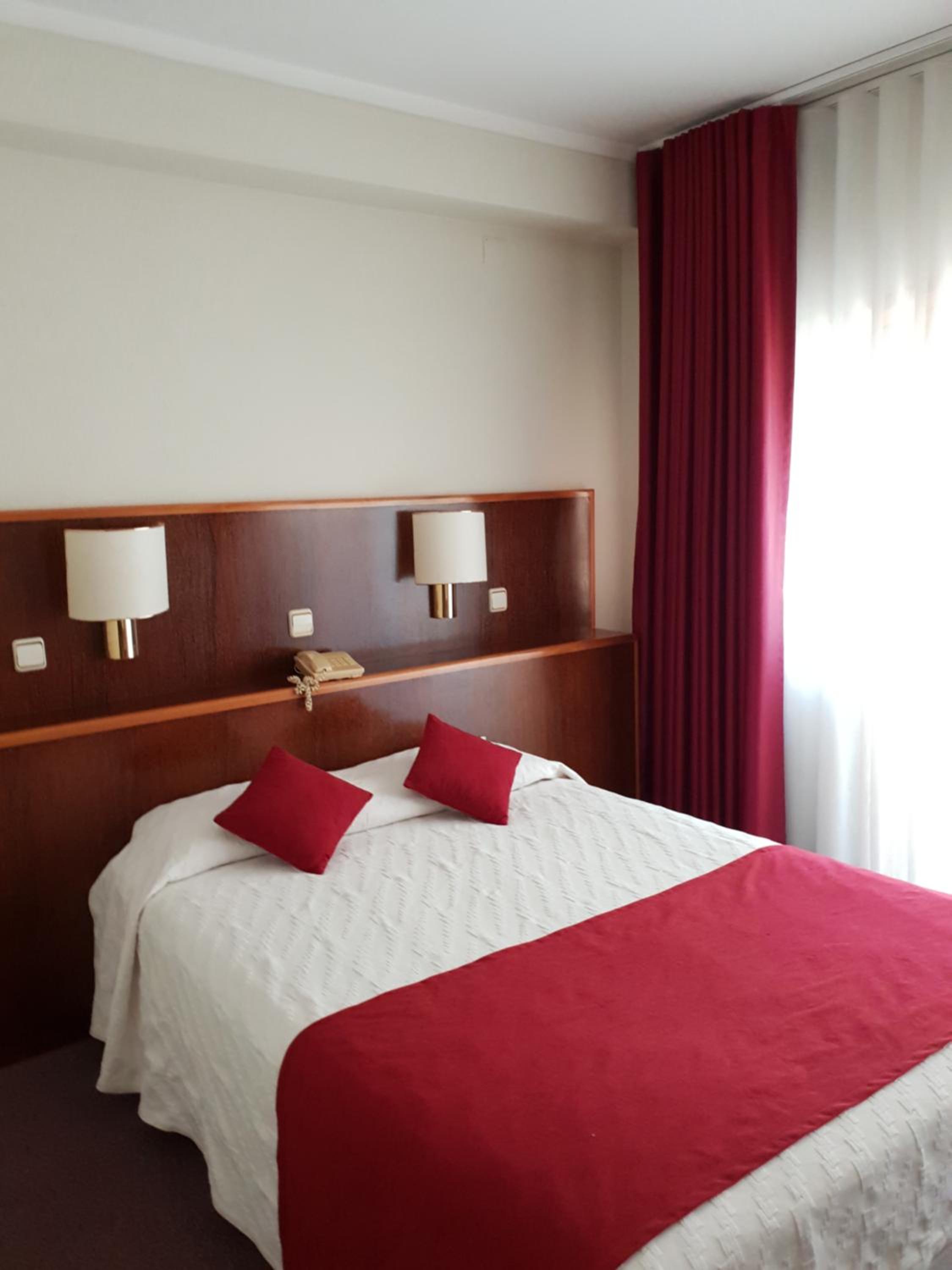 Room, Double Bed