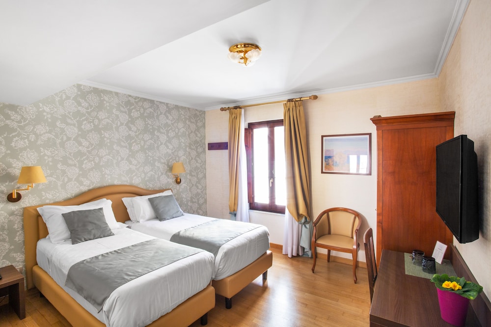 STANDARD, DOUBLE BED