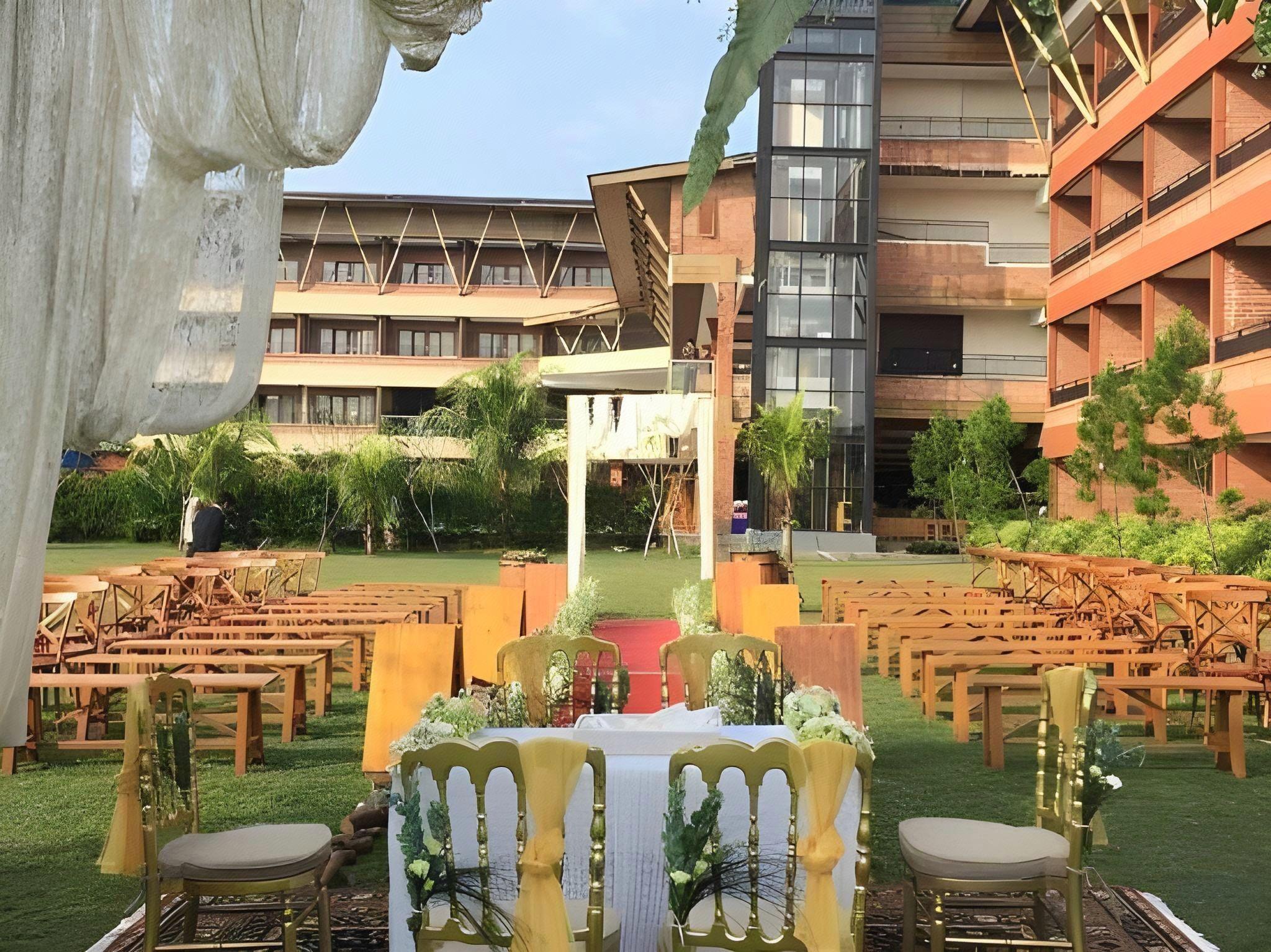 Grand Mulya Bogor 15/25