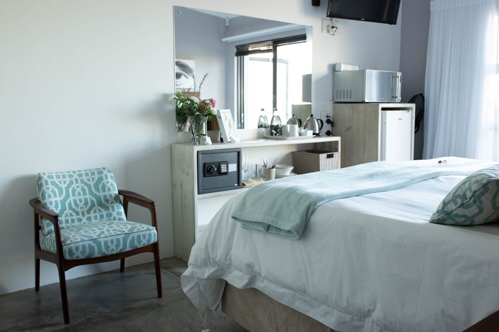 Stay at Friends (Guest house) 20/50