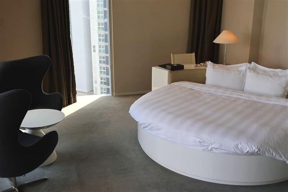 Ramada Plaza by Wyndham Gwangju 22/47