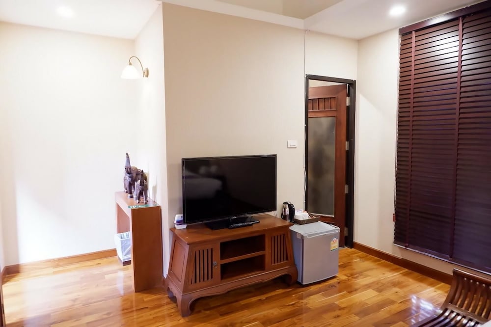 Yotaka Boutique Hotel Bangkok 68/74