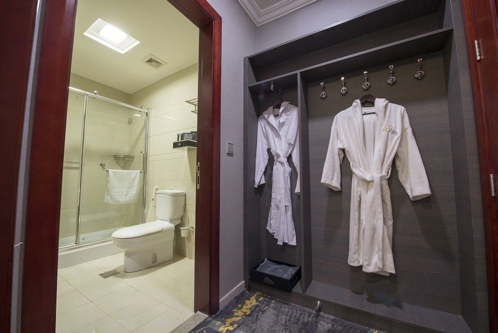 أجنحة برام(Bram Suites) 22/25