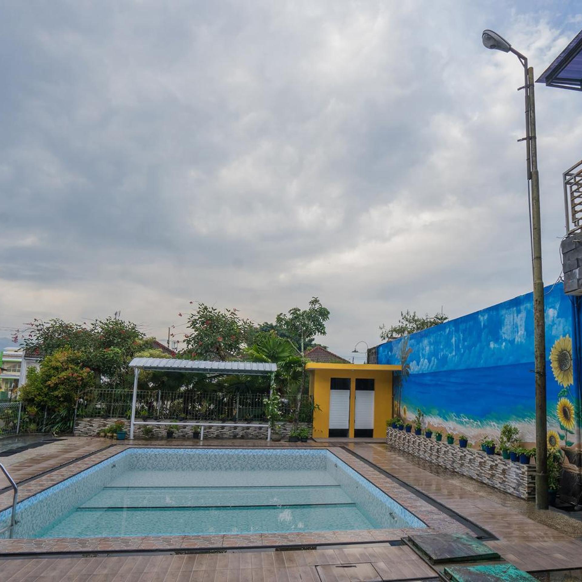Hotel O Central Batu Near Jatim Park 3 Formerly Bunga Matahari Hotel 37/50