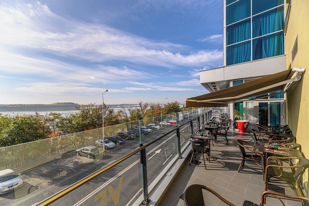Vega Hotel 4/50