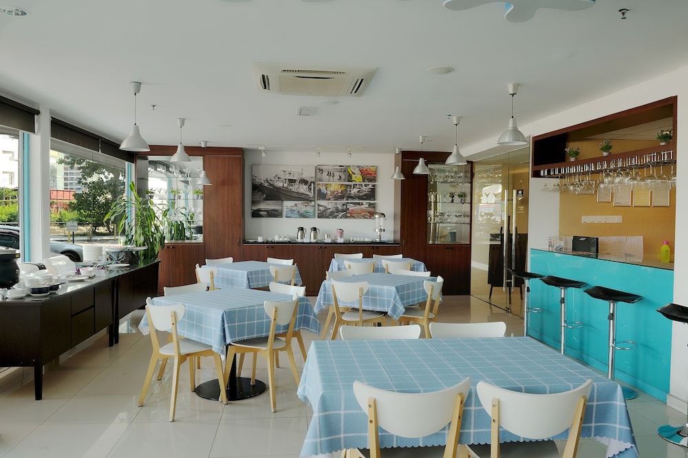 OCEANIA HOTEL 39/51