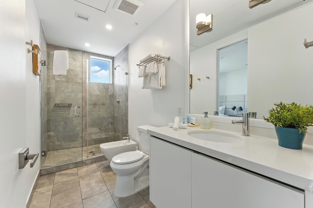 Vhc Luxury Apartments 65/67