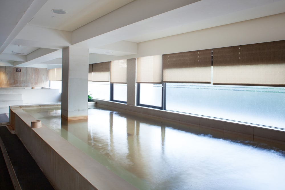 Sweetme Hotspring Resort 31/65