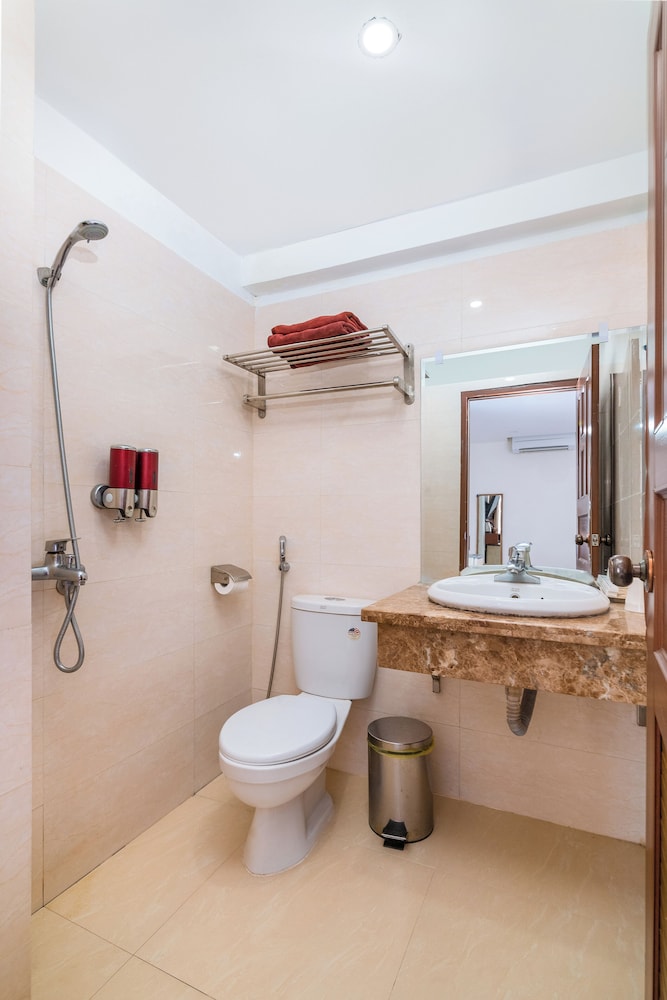 Amona Hotel 47/50