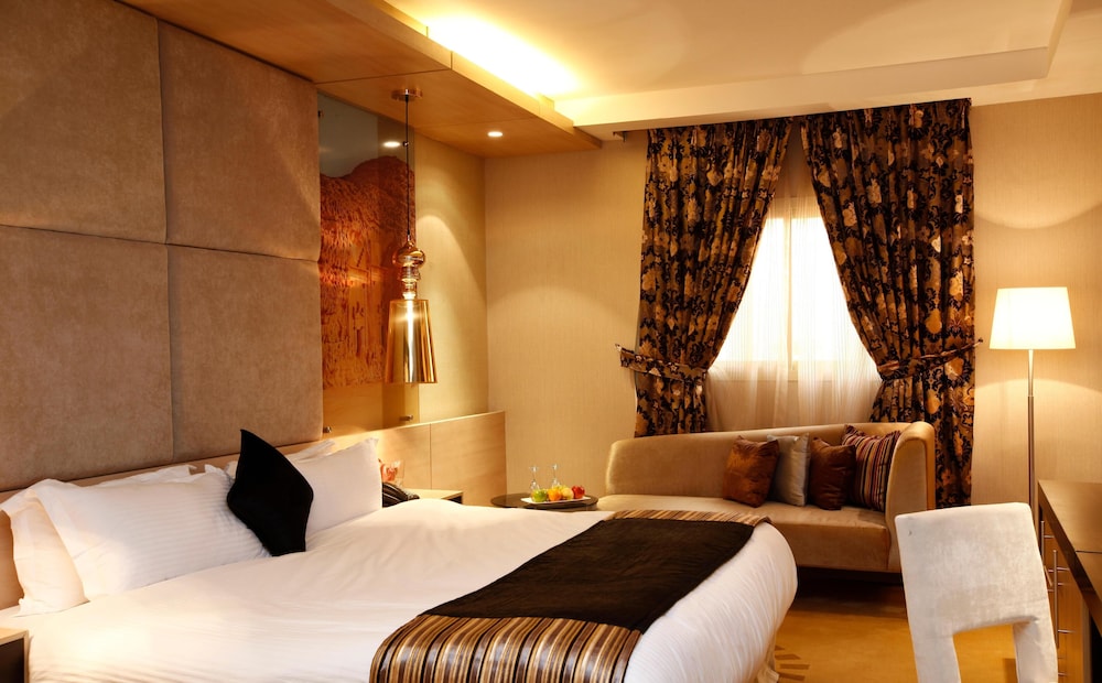 جراند بلازا الرياض(Grand Plaza Hotel - Takhasosi) 14/50