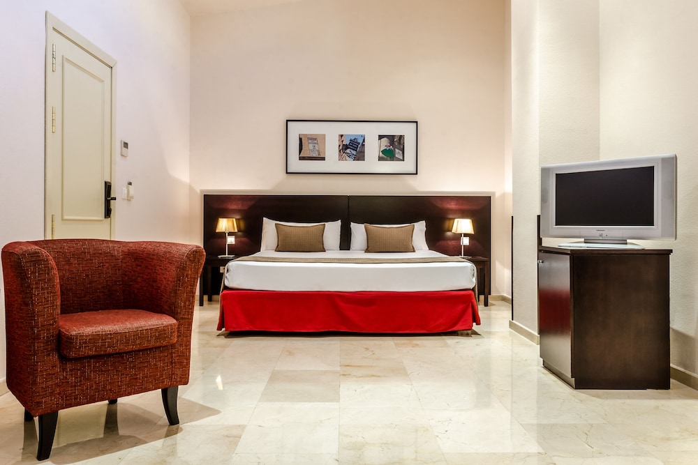Exe Suites 33 19/55