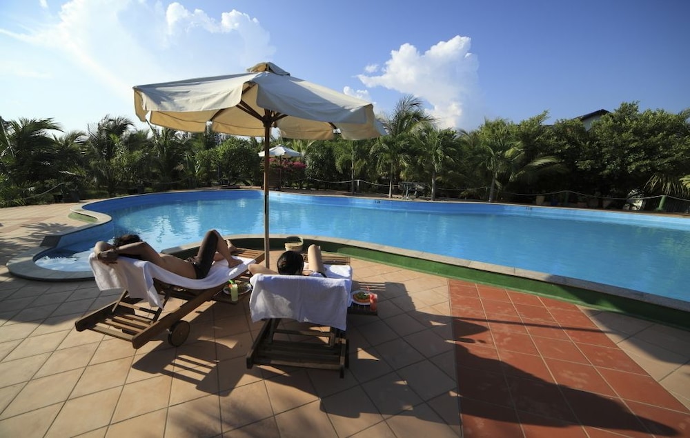 Con Ga Vang Resort 40/67