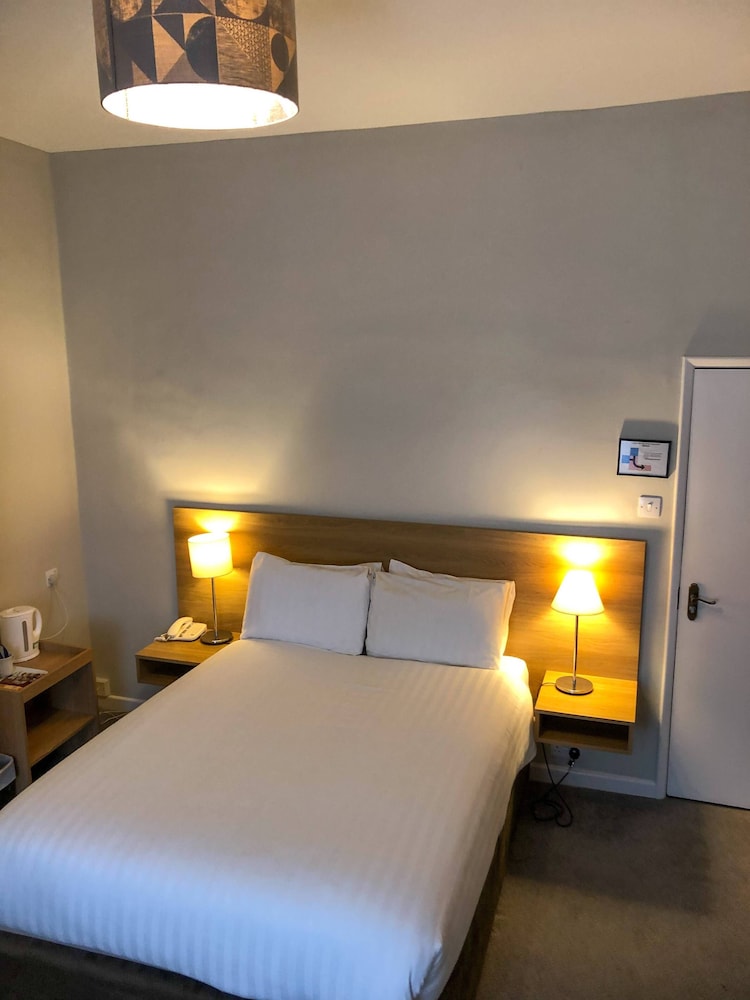 Royal Esplanade Hotel 17/50