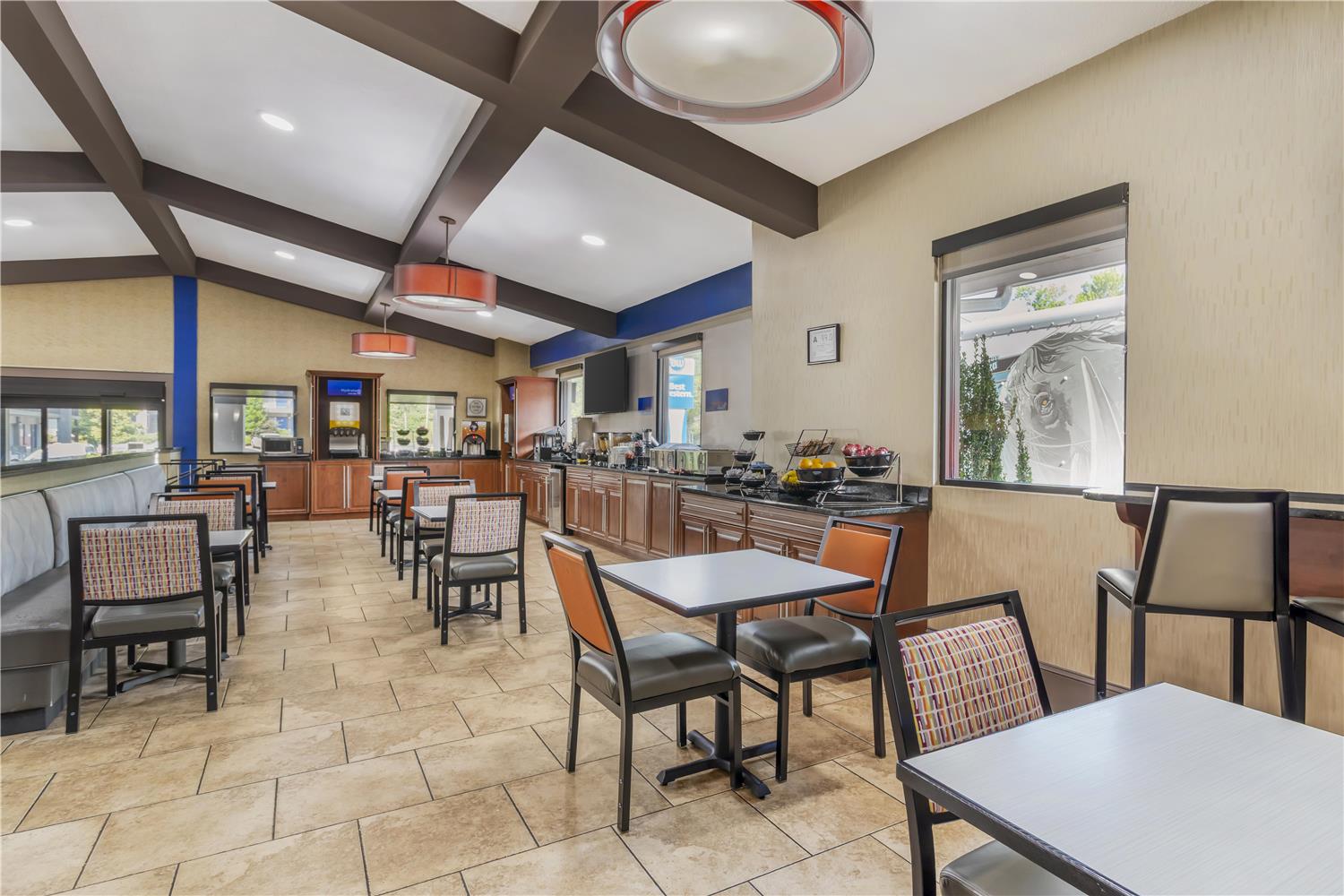 Best Western Asheville -Blue Ridge Parkway 28/40