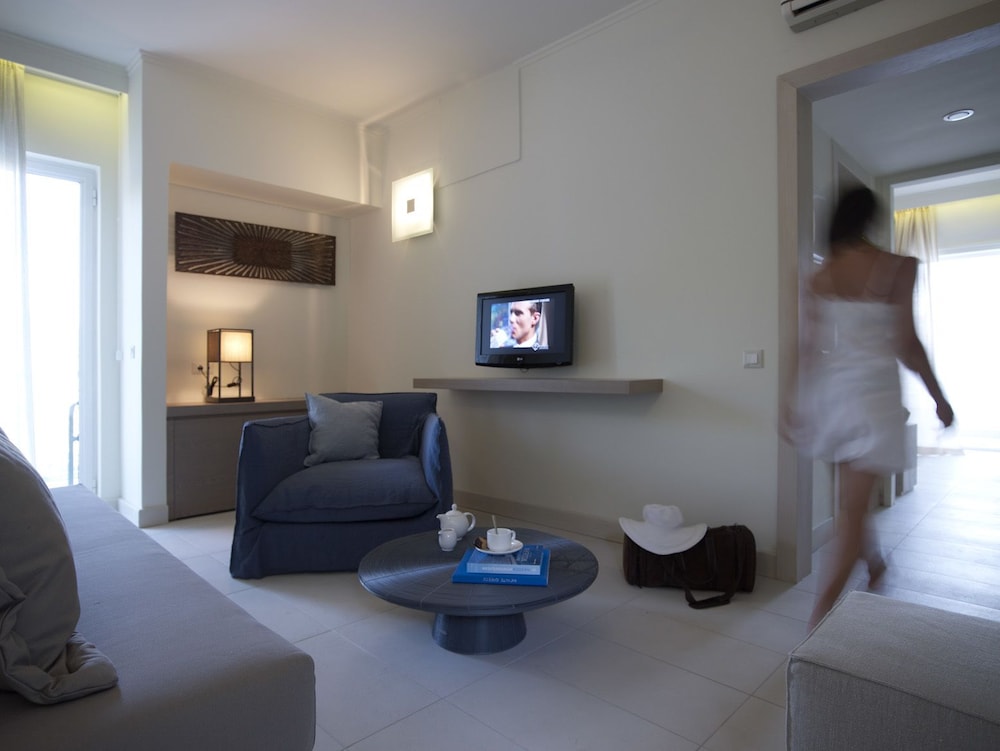 SIRENE BLUE RESORT 36/67