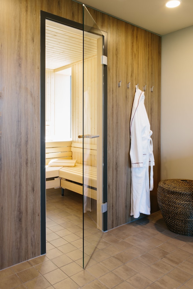 HOTEL CHESTER HEIDELBERG 72/100