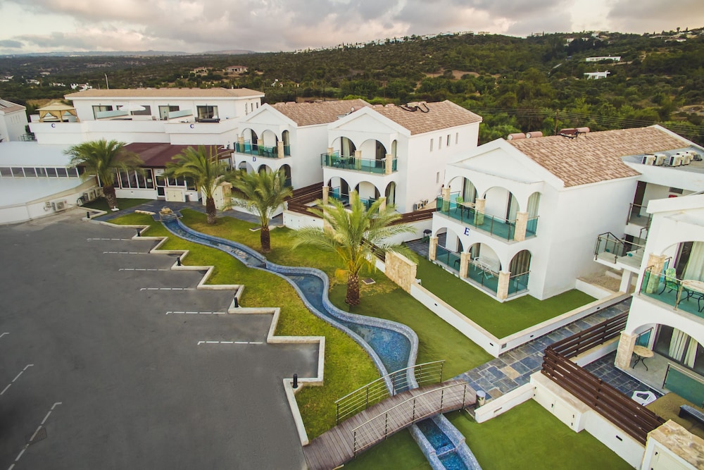 Latchi Escape Hotel and Suites 51/64