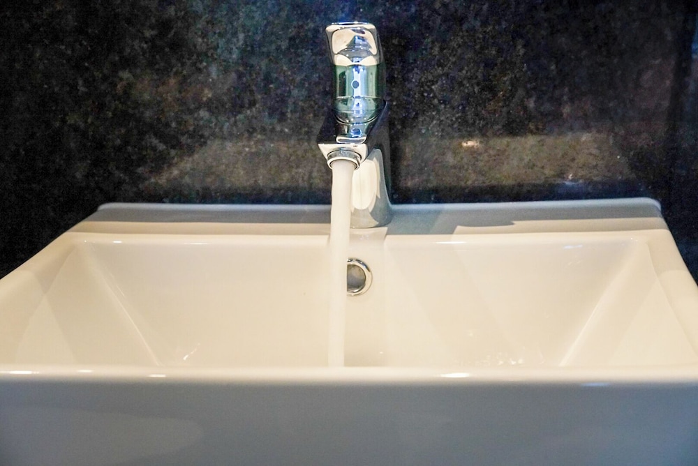 غرفة قياسية بسريرين منفصلين، Crowne Plaza London - Kingston 5/5