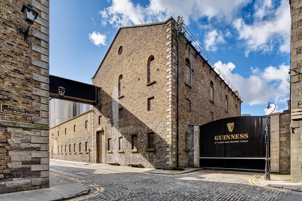 Maldron Hotel Kevin Street 58/63