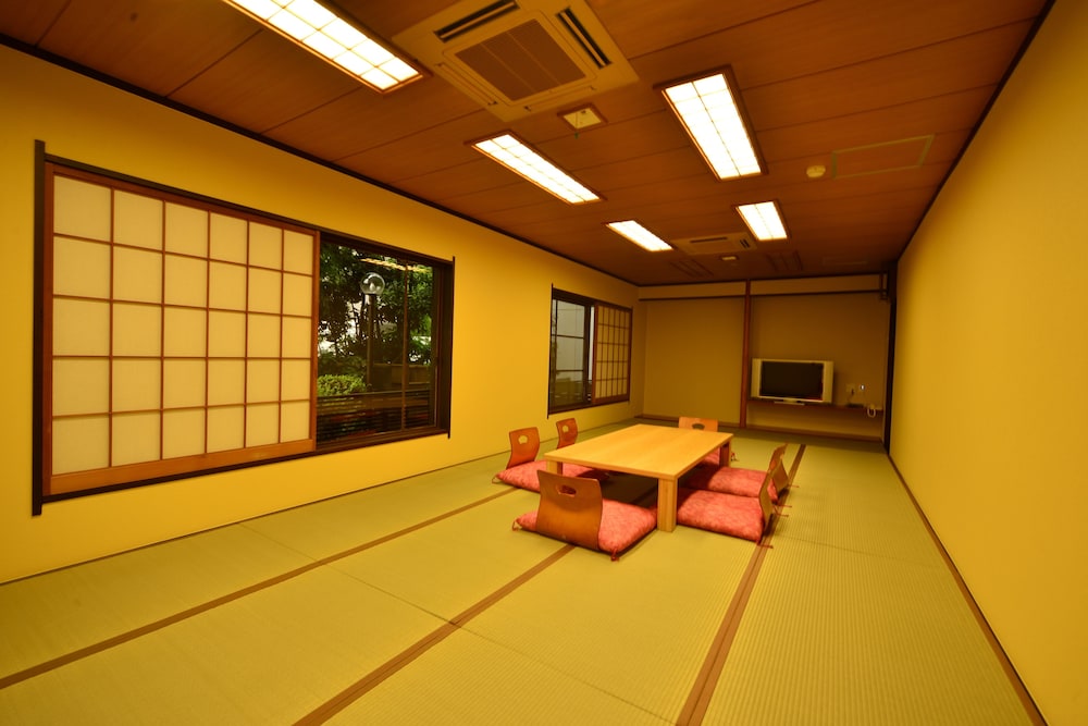 Hatago Kintoen 24/44