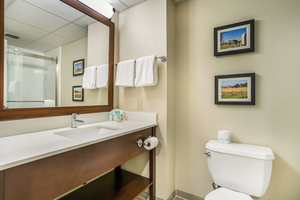 Aspire Hotel and Suites 59/62