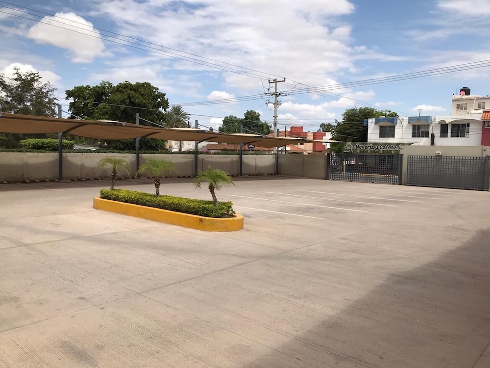 Hotel El Sembrador 56/60