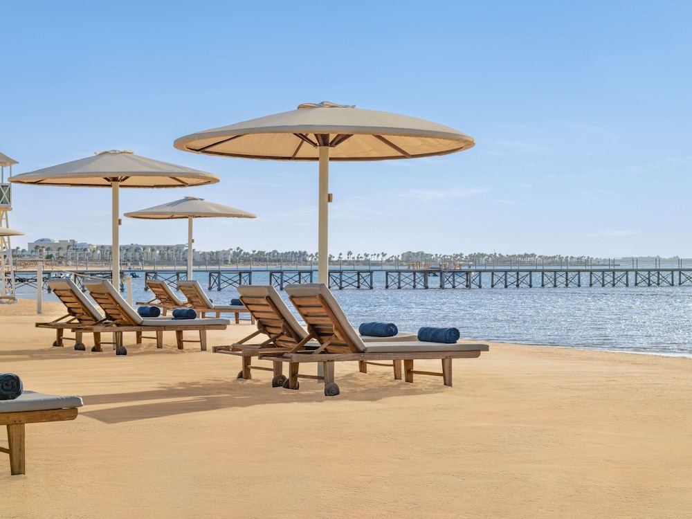 Movenpick Waterpark Resort and Spa Soma Bay 81/83
