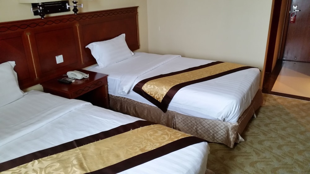 MB Hotel 13/47