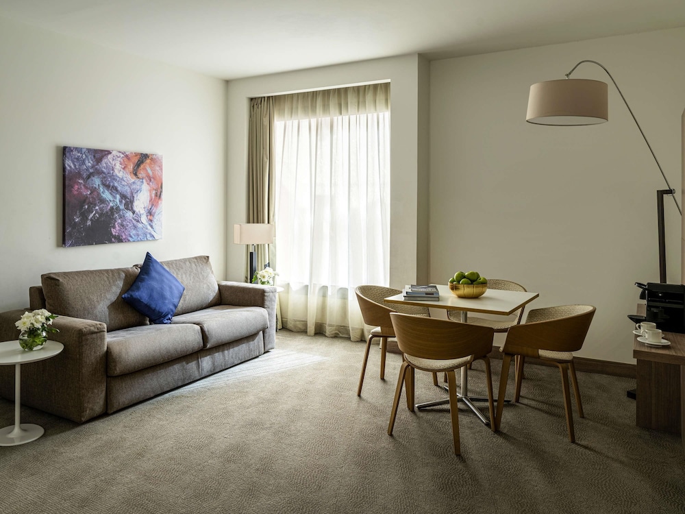 نوفوتيل جدة(Novotel Jeddah Tahlia) 54/75