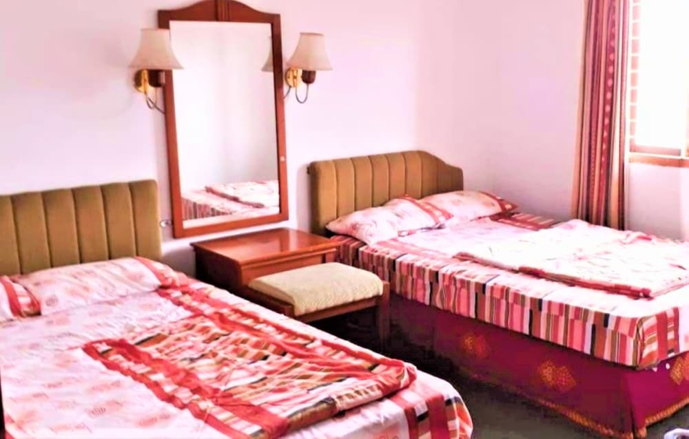 Villa Orange Lembang Pengkolan 7/24